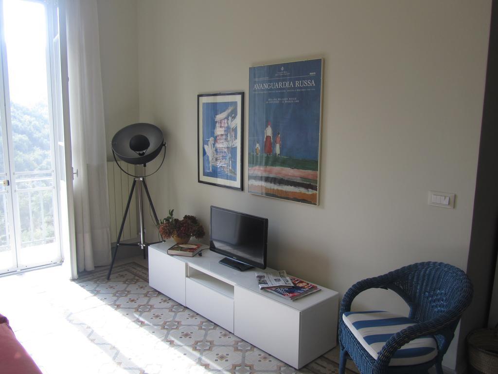 La Felice Casa Di Nonno Battistino Apartment Априкале Стая снимка